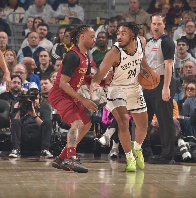 少拿900万,只为一个自由身